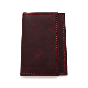 Carteira minimalista de couro fino carteira meio dobrada em couro italiano de flor integral, presente perfeito para homens e padrinhos (personalização gratuita)