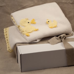 Personalised ducks baby  blanket, Ducks Family, Crochet Blanket , Ducks Nursery Theme , Farm Baby Room