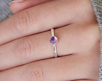 Amethyst Textured Ring in Silver or Gold, February Birthstone Birthday Gift, Simple Purple Gemstone Silver Ring, Everyday Solitaire Ring