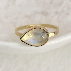 Moonstone Pear Ring in Gold or Silver, Teardrop Ring, Rainbow Moonstone, June Birthstone, June Birthday Gift, Alternative Engagement Ring