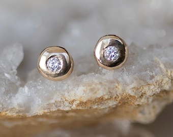 Diamond Pebble Stud Earrings - Diamond Studs - Diamond Stud Earrings - Alternative Bridal -April Birthstone - Everyday Diamond Studs