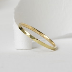 Hammered Solid Gold Ring - 1.8 mm width in Yellow, Rose or White Gold - Gold Band - Wedding Band - Wedding Ring - Artisan Wedding Band