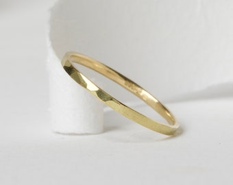 Hammered Solid Gold Ring - 1.8 mm width in Yellow, Rose or White Gold - Gold Band - Wedding Band - Wedding Ring - Artisan Wedding Band