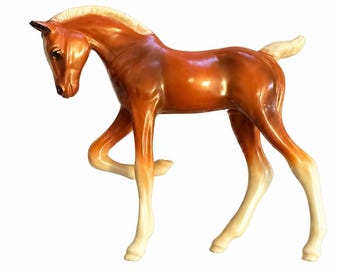 Vintage Hartland Plastics Chestnut Foal Horse Figure Flaxen Mane Hard Plastic 1960s USA