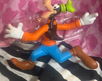 ヴィンテージ ディズニー グーフィー ブラックベスト オレンジシャツ フィギュア PVC ケーキトッパー レアなヴィンテージおもちゃ!