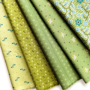 Lot de 5 fat Quarters en tissu Gentler Times Lori Holt - Lot de 5 couleurs vertes