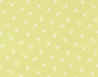 Cinnamon & Cream Fabric by Fig Tree Quilts for Moda - Green and Cream Tiny Floral Fabric by the 1/2 Yard