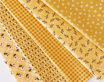 Lori Holt Prairie Fabric Fat Quarter Bundle - 5pc Yellow Gold Color Bundle