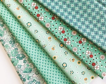 Lori Holt Mercantile Fabric Fat Quarter Bundle - 5pc Aqua & Sea Glass Color Bundle