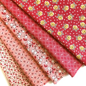 Lori Holt Home Town Fabric Fat Quarter Bundle - 5pc Pink Color Bundle