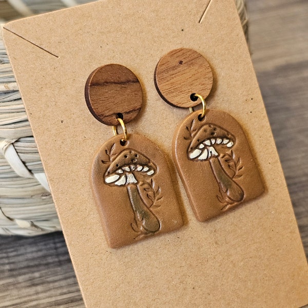 Mushroom earrings boho earrings Botanical earrings garden jewelry nature earrings toadstool Whimsical Accessories Woodland