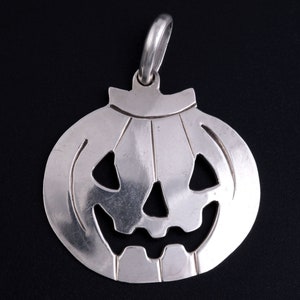 Vintage Taxco Mexico TS-10 925 Sterling Silver Jack O Lantern Pendant Halloween Pumpkin Jewelry Large Charm image 1