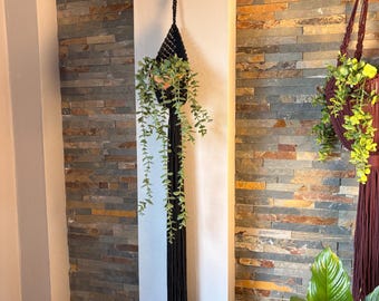 Soporte colgante de macramé negro para plantas - Decoración de pared moderna - Hecho a mano - Colección Sperto Carine - Decoración de interiores