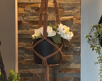 Colgador de plantas de macramé color chocolate, soporte para plantas colgante, soporte para macetas colgante color chocolate, decoración boho chic