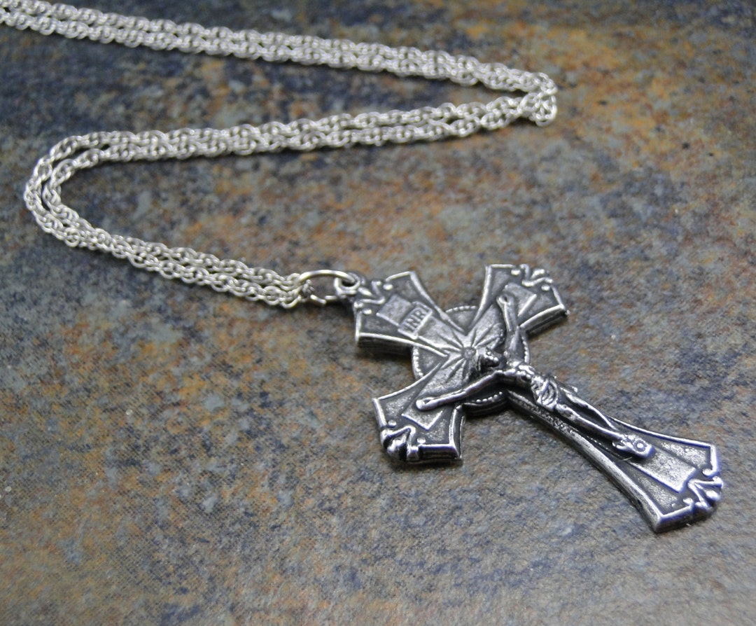 18 Inch Silver Rope Chain Crucifix Cross Pendant Necklace - Silver Plated Charm on 18 Inch Silver ...