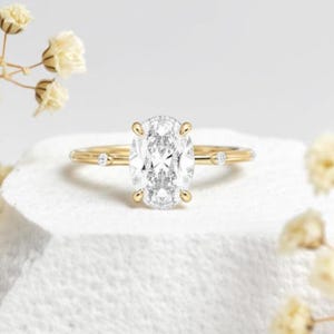 2 Carat Oval Lab Grown E VS1 Diamond Ring / 2 CT Oval Diamond Thin Engagement Ring / Dainty Ring / 14k Gold Elongated Oval Diamond Ring