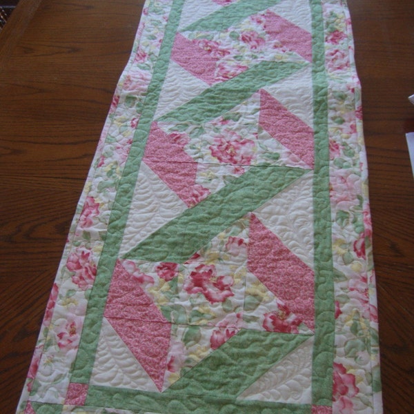 Table Runner Ribbon Rose Shabby Chic quilted