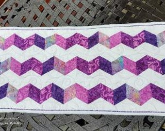 Purple Quilted Scrappy Seaside Zig Zag Table Runner Island Batik 15 X 41 in