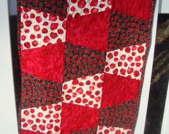 Table Runner Romantic Tumbler Red rose petals Carnations 18 x 43 in