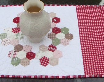 Table Runner with Hexagon Flower Center Mistletoe Lane by Bunny Hill for Moda