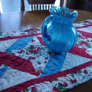 Table Runner Ribbon Twist Strawberries Red White and Blue image 4