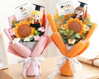 Gepersonaliseerde gehaakt afstudeerboeket: tafeldecor voor afstudeerfeest, aandenken klasse 2026