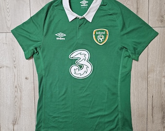 Ireland home football shirt soccer jersey ireland soccer jersey green M umbro
