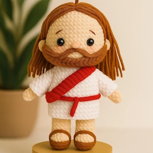 Muñeco de Jesús de crochet hecho a mano: suave juguete cristiano amigurumi para niños, decoración para la guardería de la iglesia o regalo de recuerdo de bautismo.
