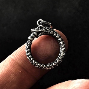 Ouroboros Snake Eating Its Tail Silver Pendant, Norse Midgard Serpent Necklace, Jörmungandr Viking Jewelry, Rebirth and Transformation Charm