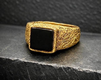 Black Onyx 24K Gold Signet Ring, Bold Minimalist Men’s Gold Ring, Handmade Unisex Statement Jewelry, Square Face Vintage Gold Vermeil Ring