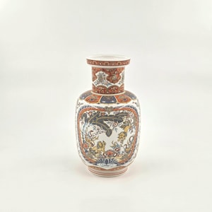 Vintage Italian Chinoiserie Vase Mid-Century Imari Revival Porcelain Foo Dog Collectible Asian Pottery Decor
