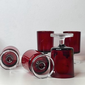 Copas vintage de color rojo rubí para cordial - Juego de 8 copas de licor francesas