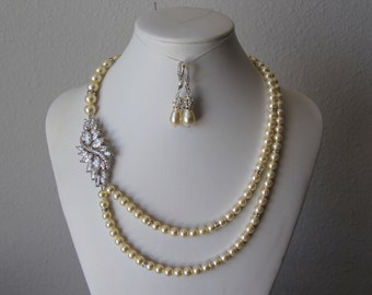 Wedding, bridal jewelry, wedding necklace, bridal necklace, pearl necklace earrings, swarovski pearls rhinestones brooch