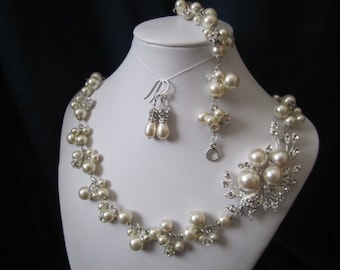 JULIE SET wedding jewelry, bridal jewelry set, pearl necklace, bracelet, earrings, swarovski pearls, rhinestones brooch, wedding necklace