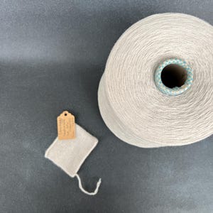 100 % kashmir CARRIAGGI | Kashmir SFA | 700 m/50 g | Italienskt lyxgarn | Siden bild 7