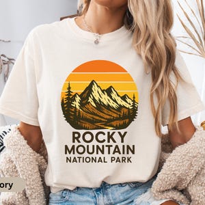 Comfort Colors Rocky Mountain Colorado Shirt, Vintage Hiking Graphic Tee, Retro Alpine Adventure Top, Scenic Wilderness Travel Apparel Gift