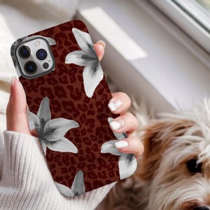 レッドレパード iPhoneケース | 動物柄スマホケース | Y2Kスタイルスマホケース