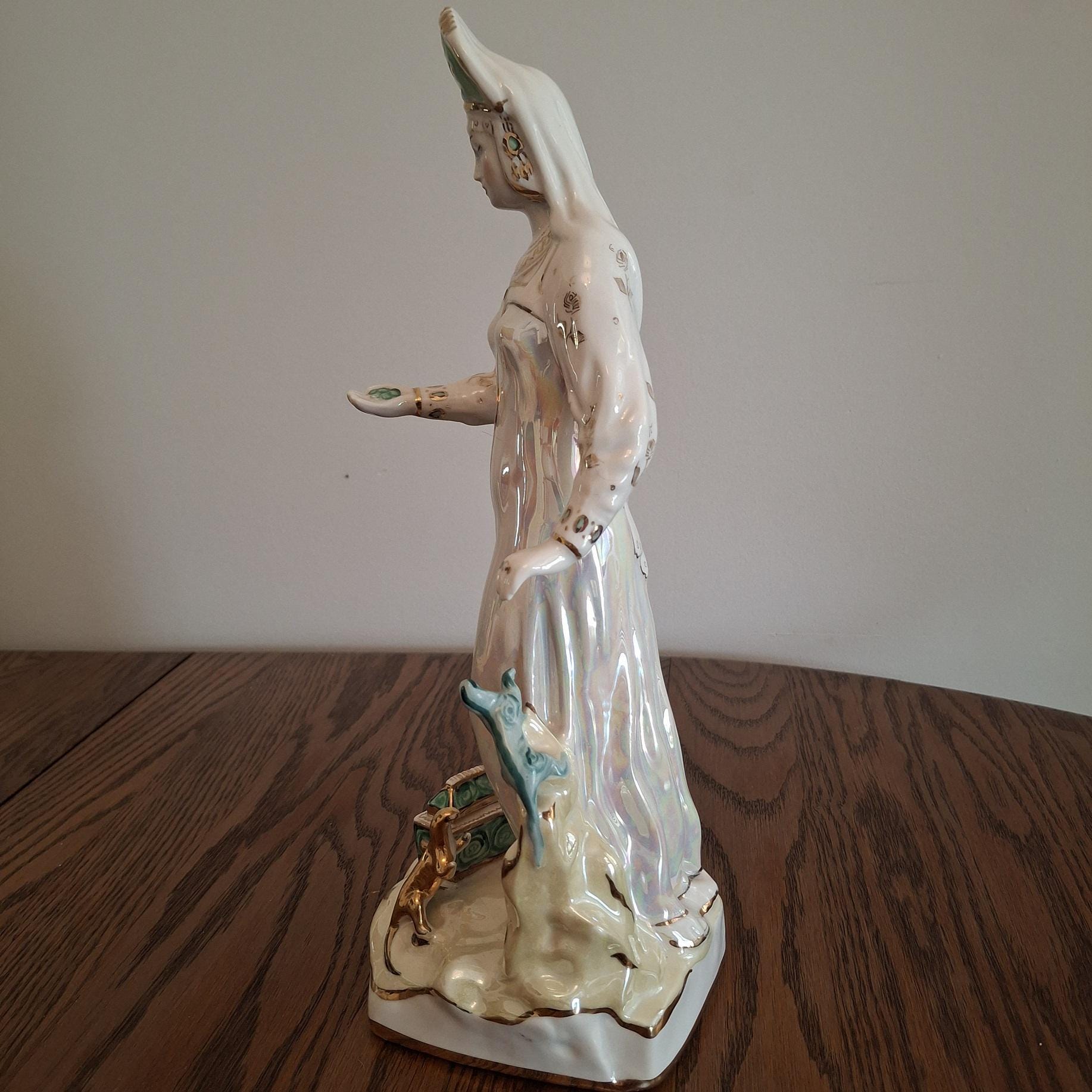 磁器の置物「銅山の女王」。ソ連、ドゥレヴォ陶芸・美術工場。 - Etsy 日本