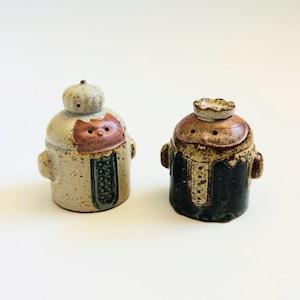 Mid Century Pottery King and Queen Salt and Pepper Shakers