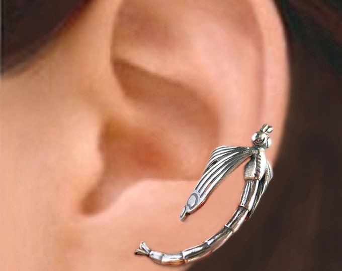 Dragonfly ear cuff Clearance