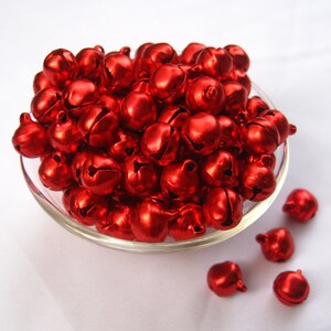 50pcs Shiny Red Jingle Bells 10mm Aluminum End Charm Christmas Decoration b047