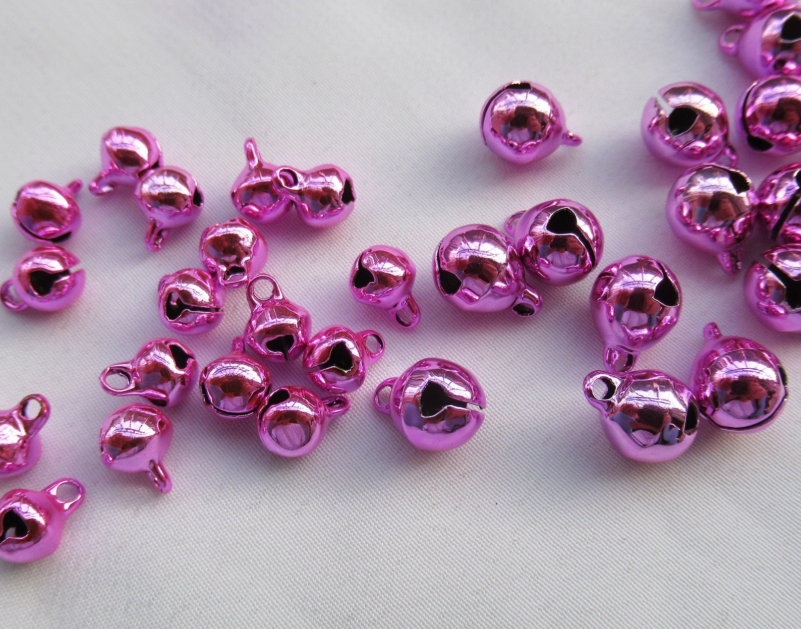 50pcs Deep Pink Jingle Bells Bronze Small End Charm Bead Etsy