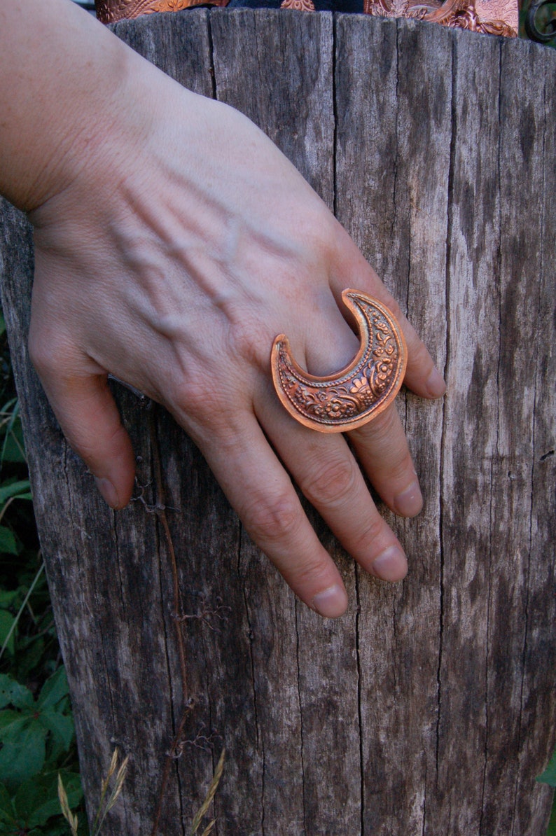 Horns of the Moon Goddess Copper Crescent Moon Ring Size 8 Etsy