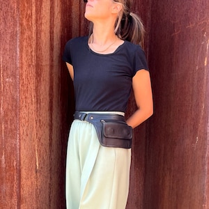 Riñonera de cuero, bolso utilitario, riñonera y cinturón de viaje en color negro