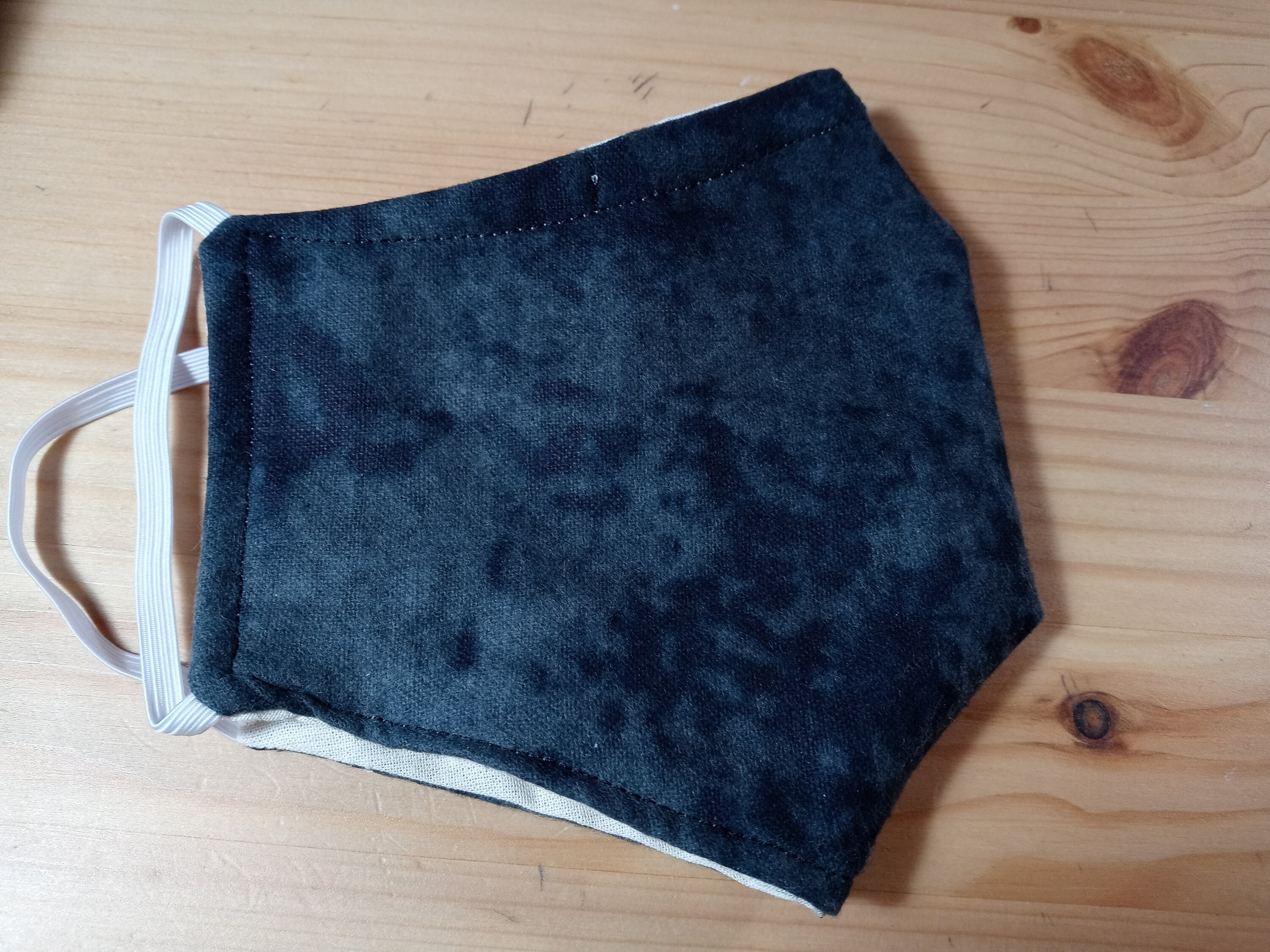 Marble Face Mask with Side Opening for Filters.  5 PM 2.5 Filters Included.  Black, Washable.