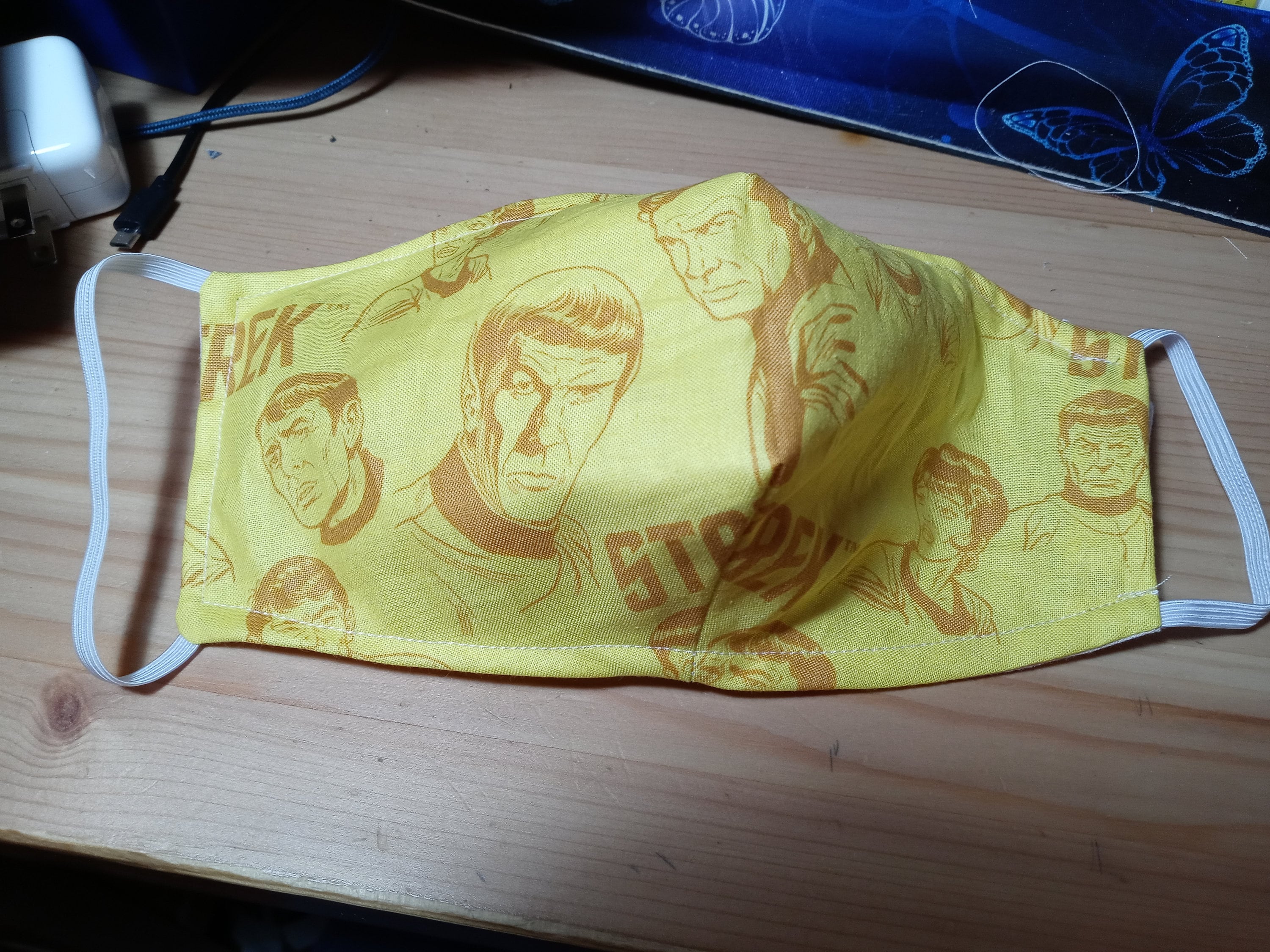 Star Trek Classic Character heads with yellow and brown colors washable face mask with 5 PM 2.5 filters, Adults, Kids - Thumbnail 2