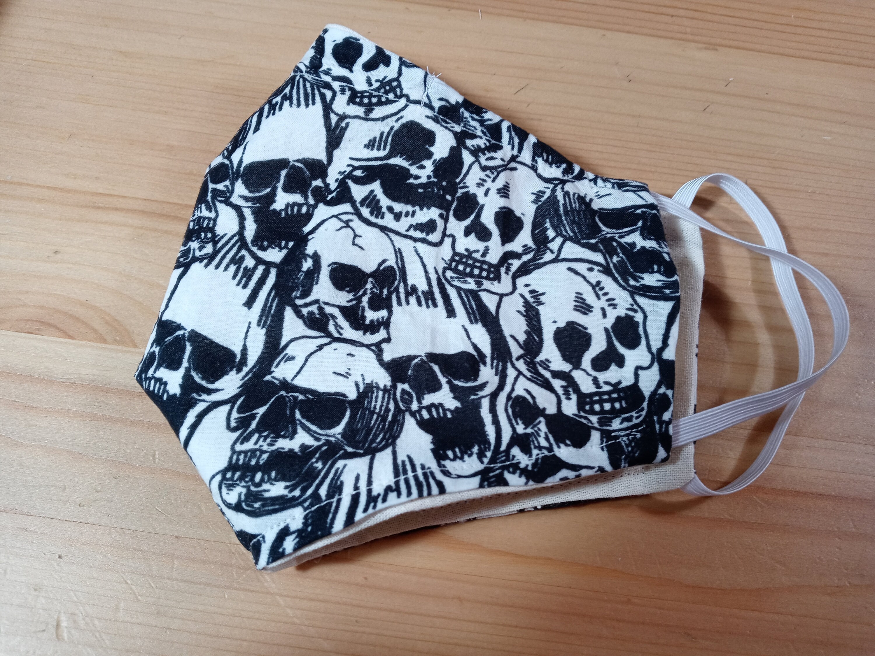 Skulls Face Mask with Side Opening for Filters. This Halloween Mask Includes 5 PM 2.5 filters. Masks with Skulls, Kids Masks - Thumbnail 2