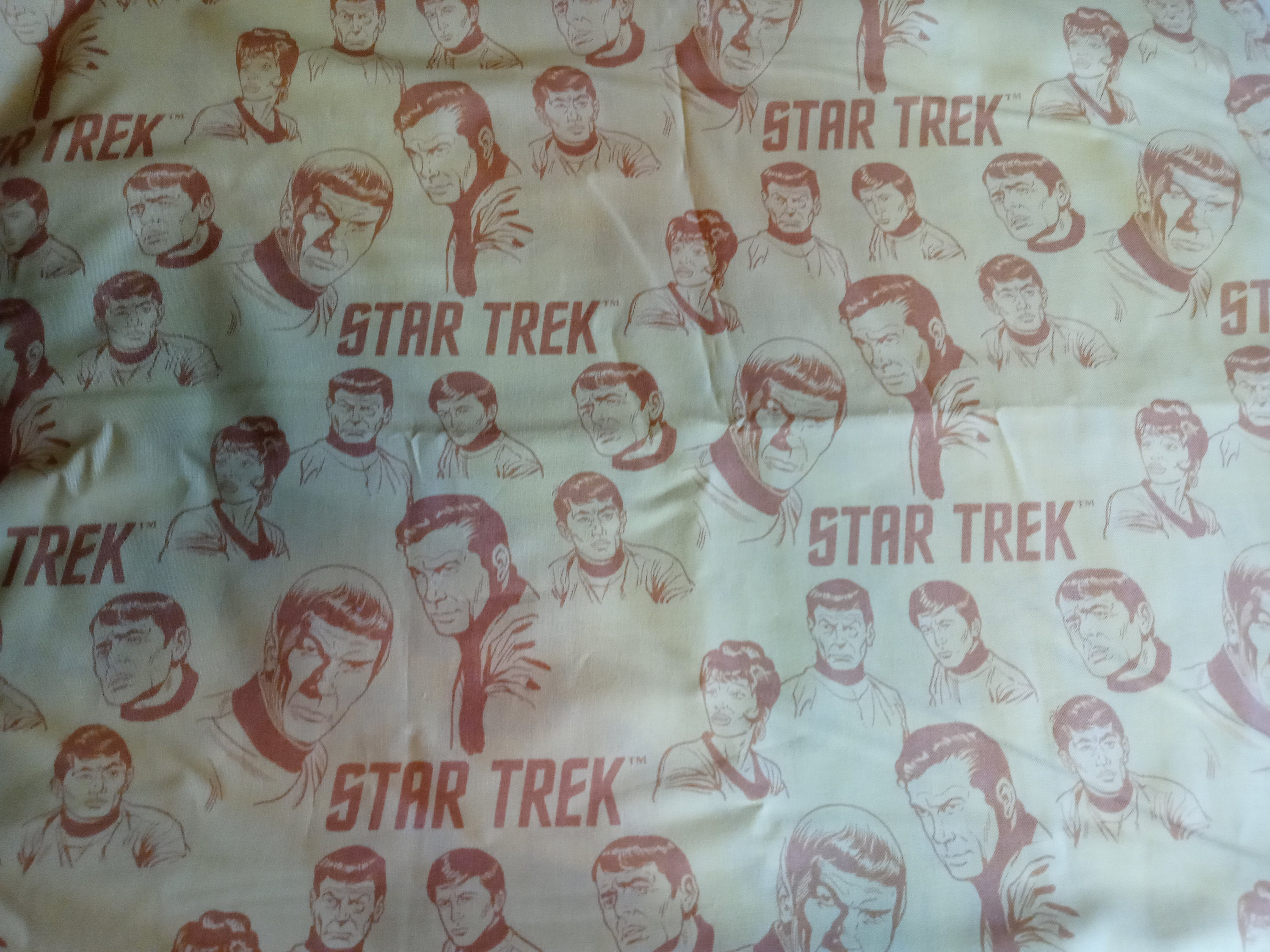 Star Trek Classic Character heads with yellow and brown colors washable face mask with 5 PM 2.5 filters, Adults, Kids - Thumbnail 4