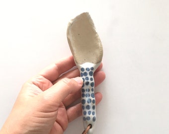 Clay spoons, Handmade spoons, Stoneware spoons, White Black Spoons, Kitchen decor, Flower spoons, Leather strip spoons, Farmhouse spoons