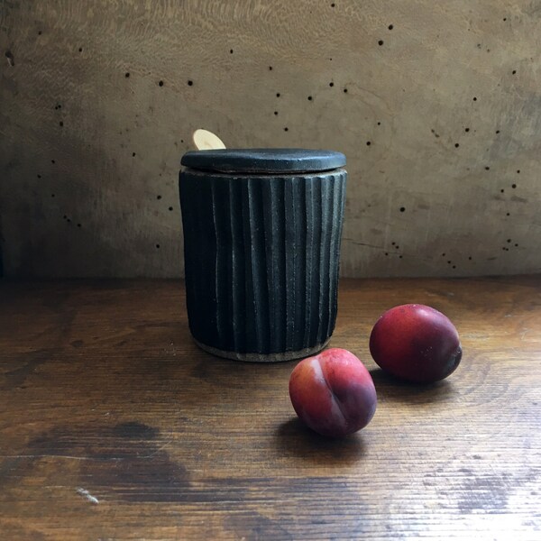 bowl with lid danish keramik grooved black ceramics handmade by polli pots scandinavian studio pottery decor poterie kitchen